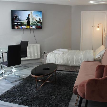Cosy Central Luton Studio Flat -Ideal For Airport! エクステリア 写真